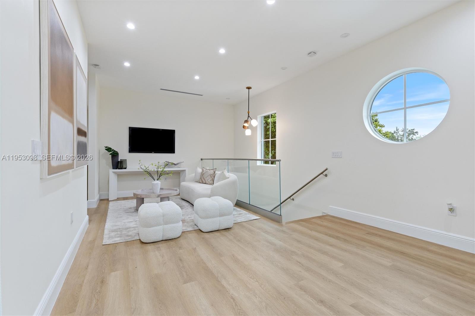 EAST SHENANDOAH - Residential