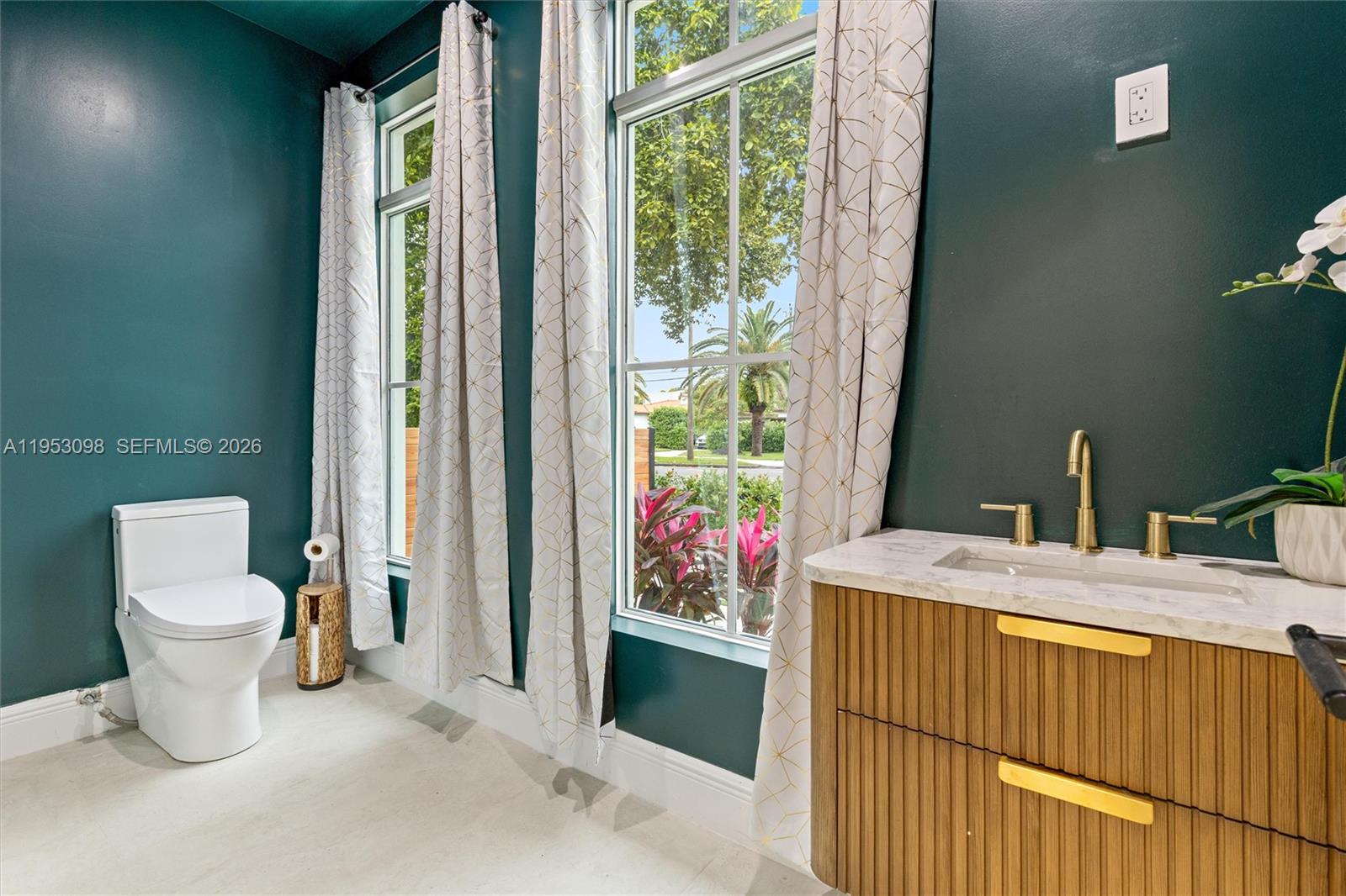 EAST SHENANDOAH - Residential