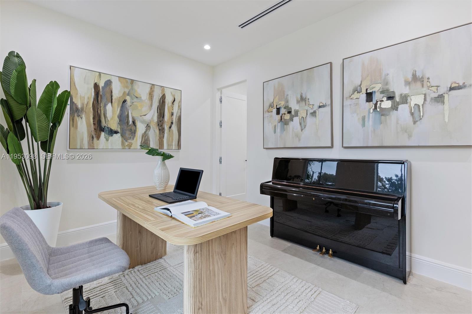 EAST SHENANDOAH - Residential