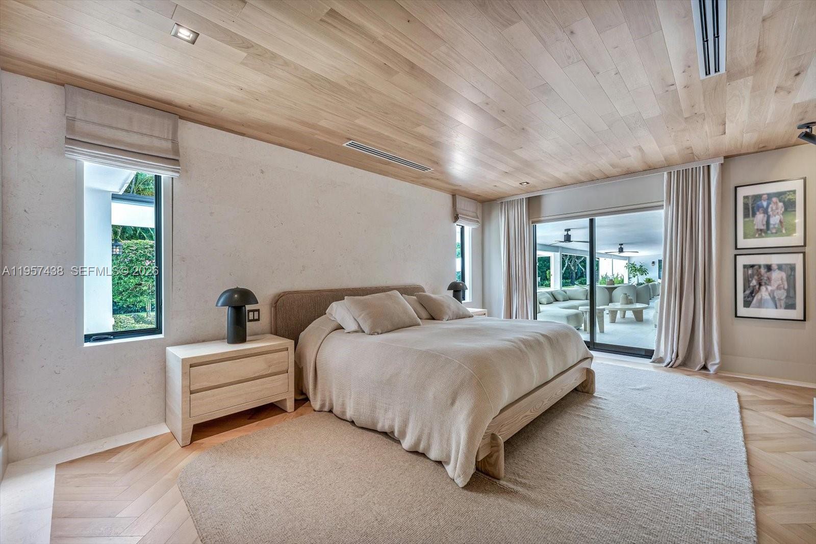 PINECREST GROVE - Residential