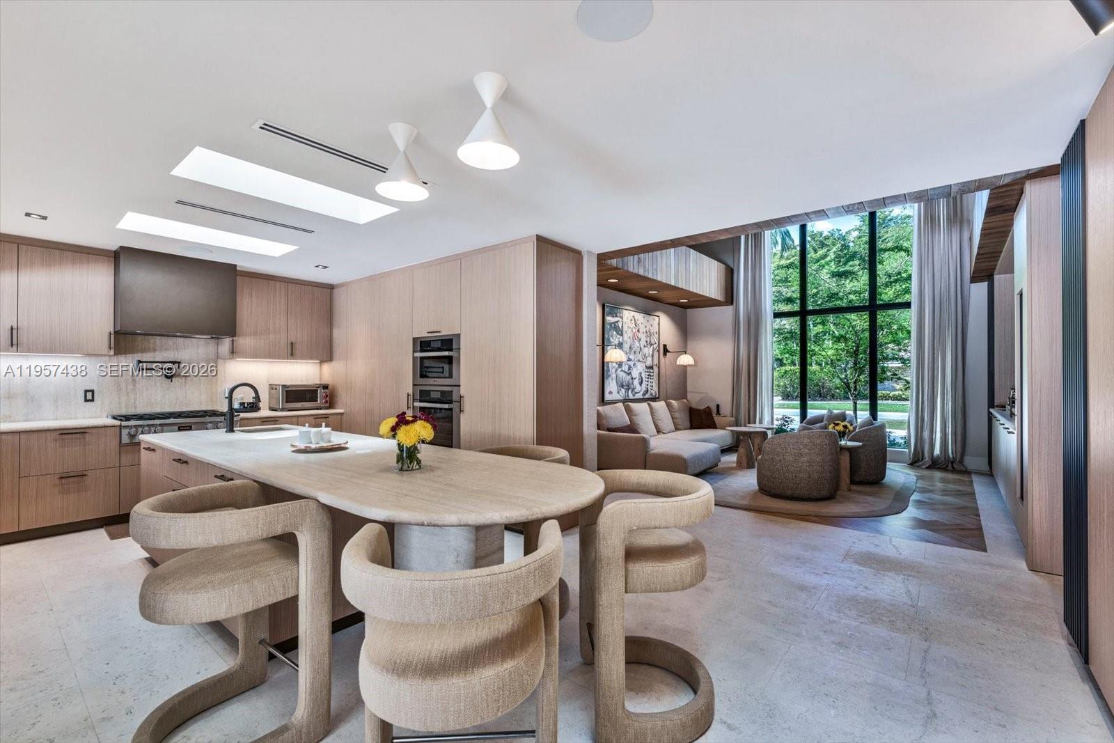 PINECREST GROVE - Residential