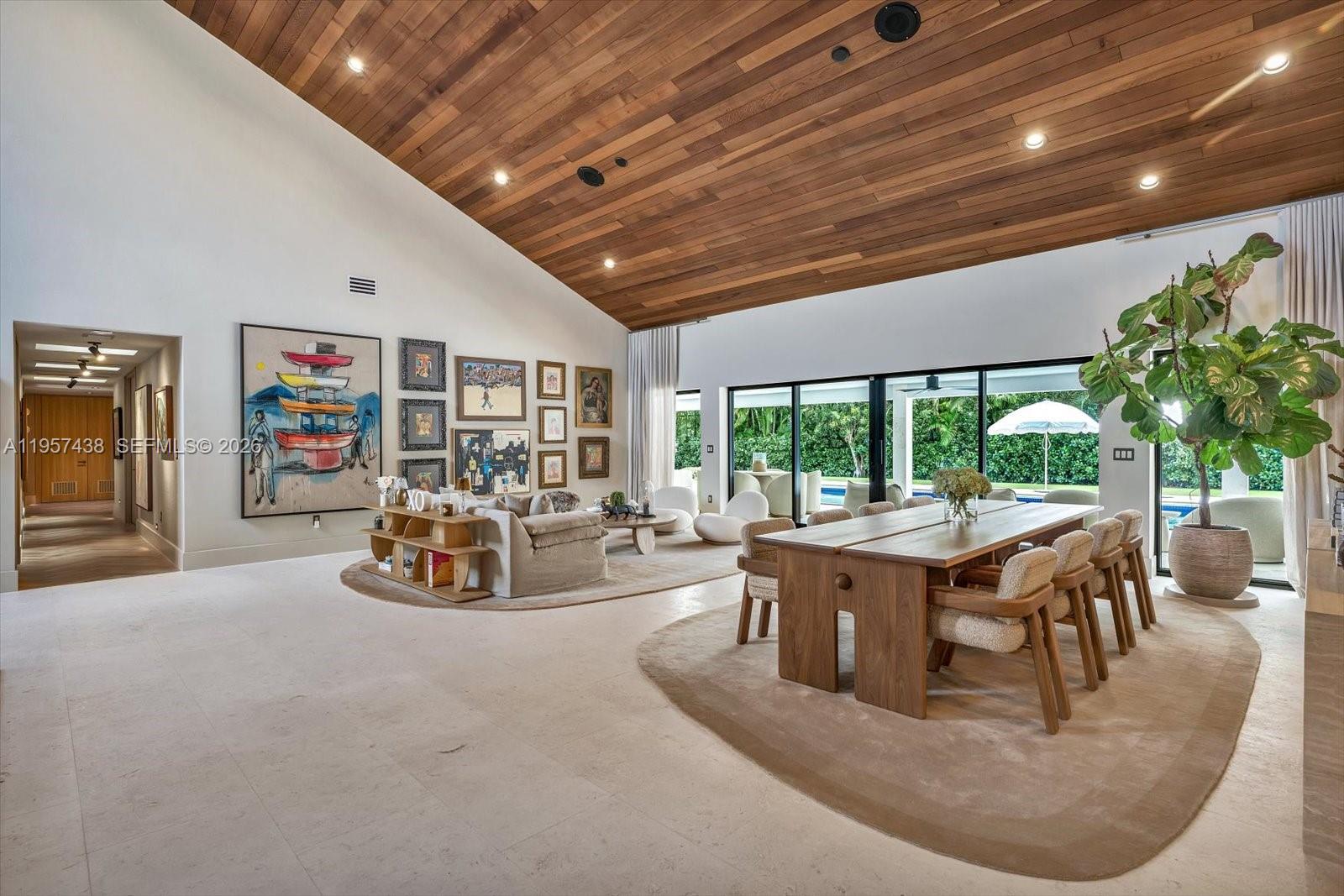 PINECREST GROVE - Residential