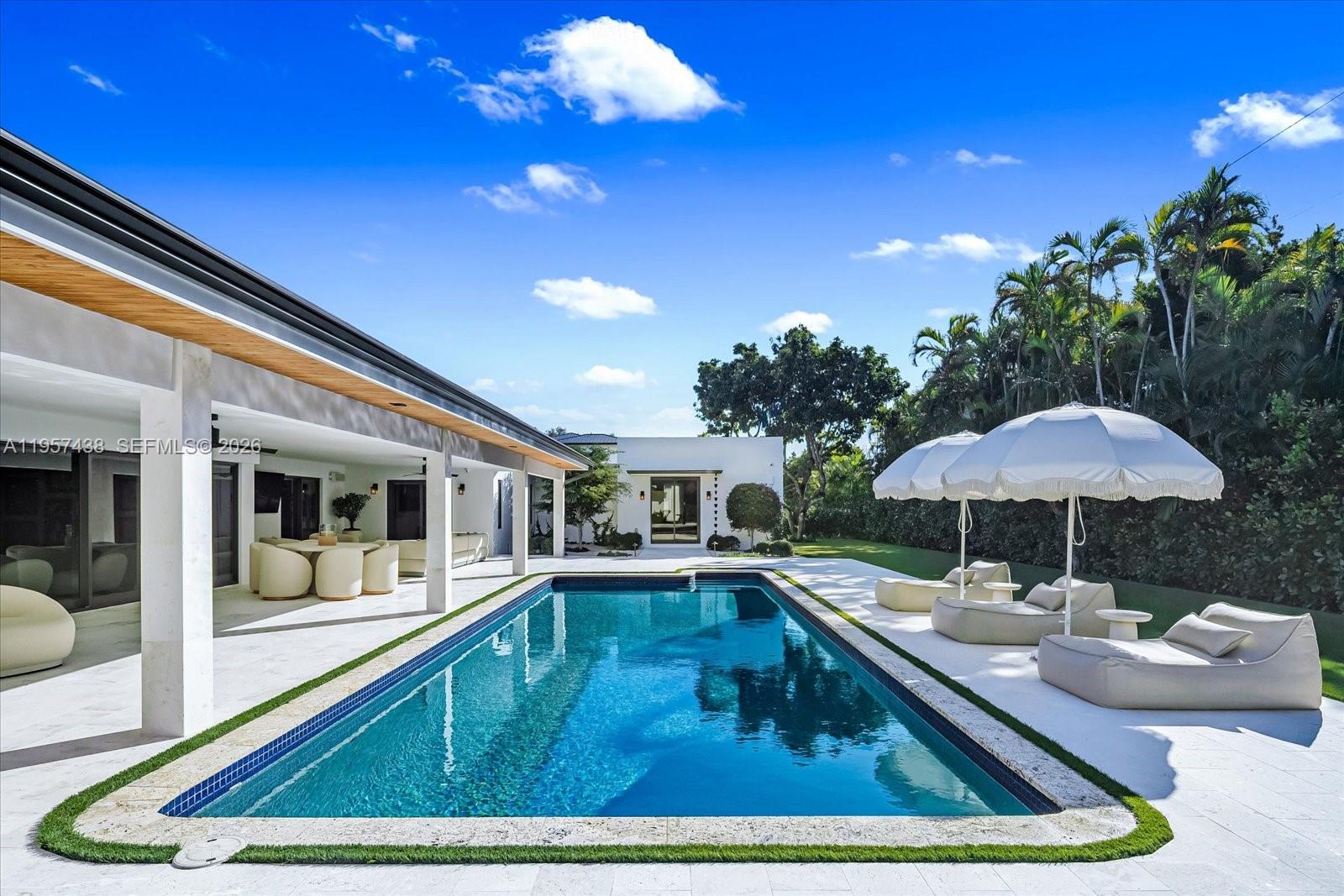 PINECREST GROVE - Residential