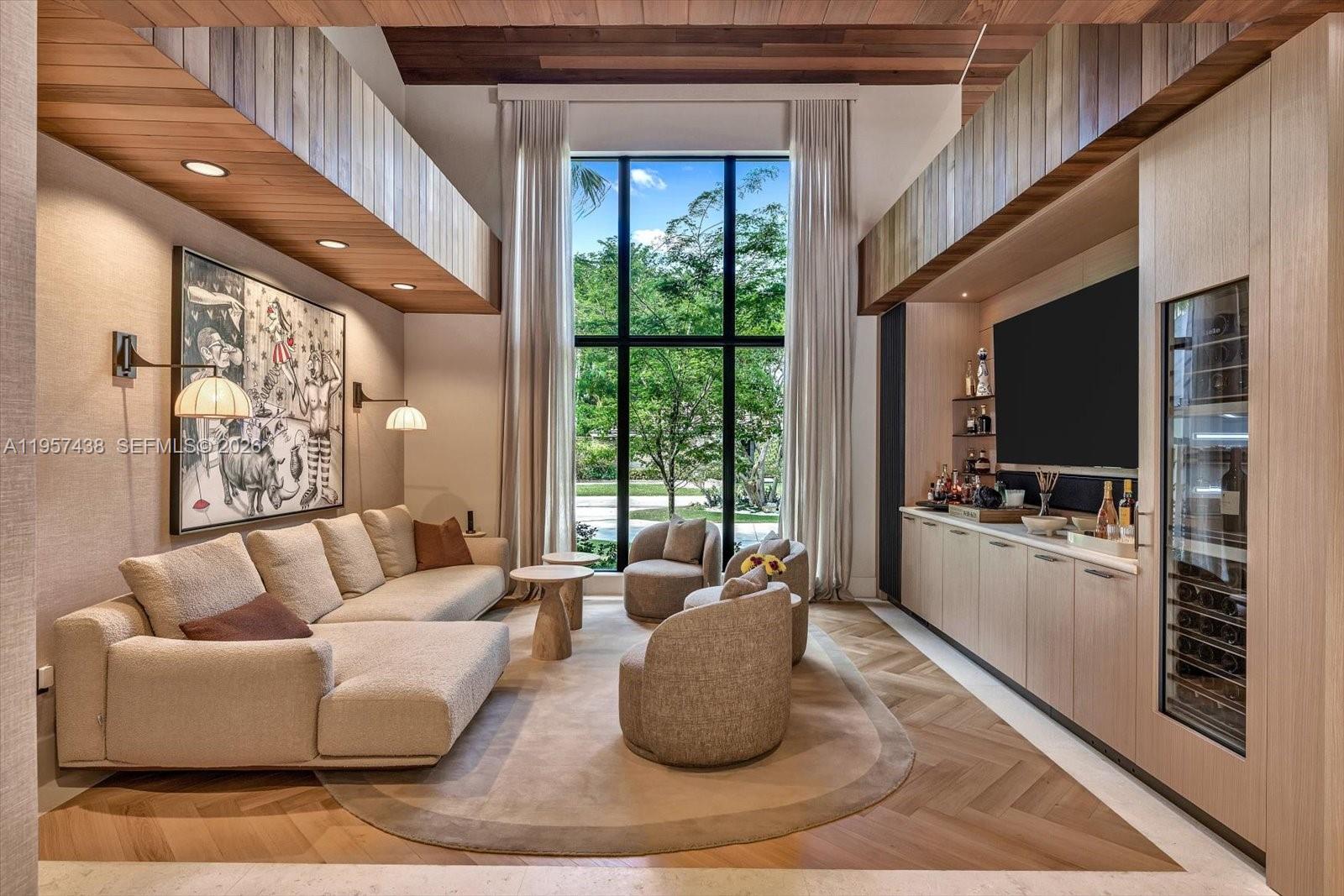 PINECREST GROVE - Residential