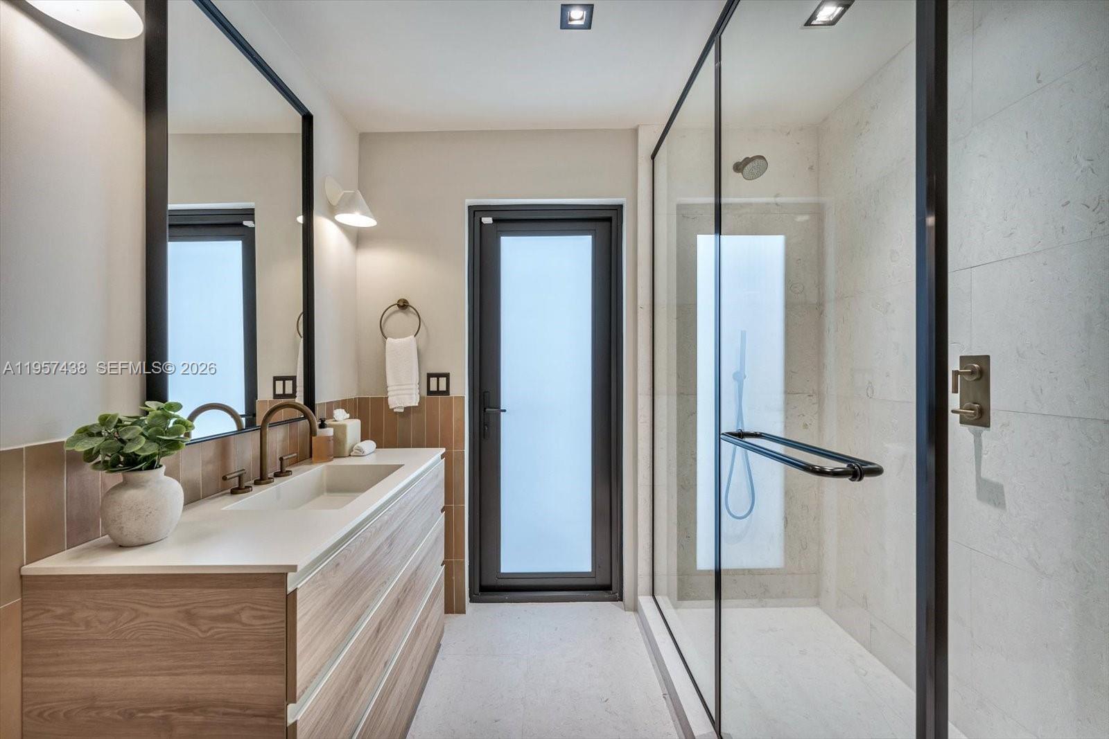 PINECREST GROVE - Residential