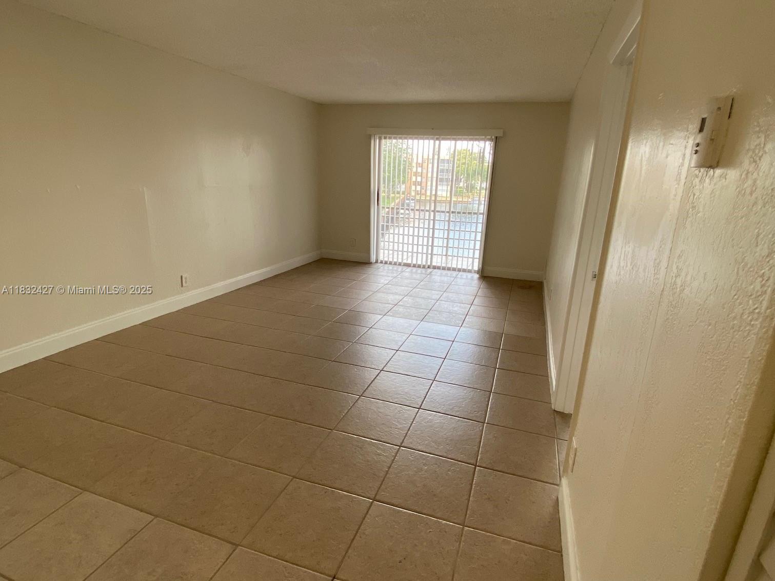 2775 Taft St 307
