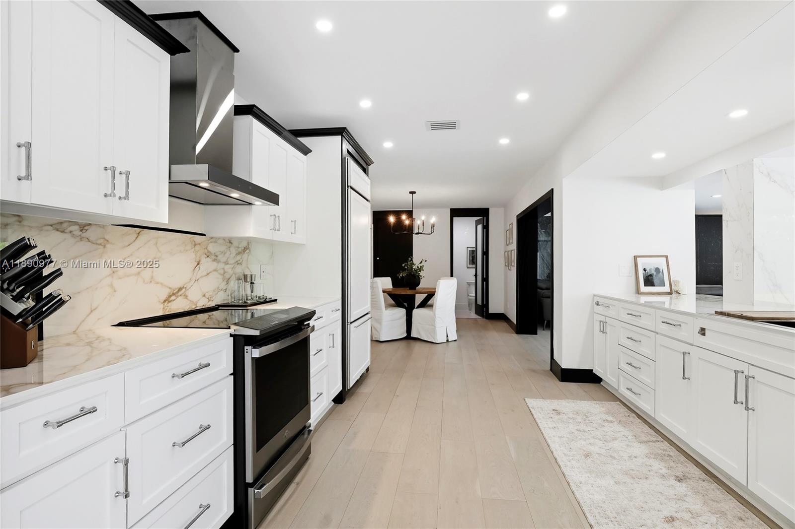 KENDALL POINT - Residential