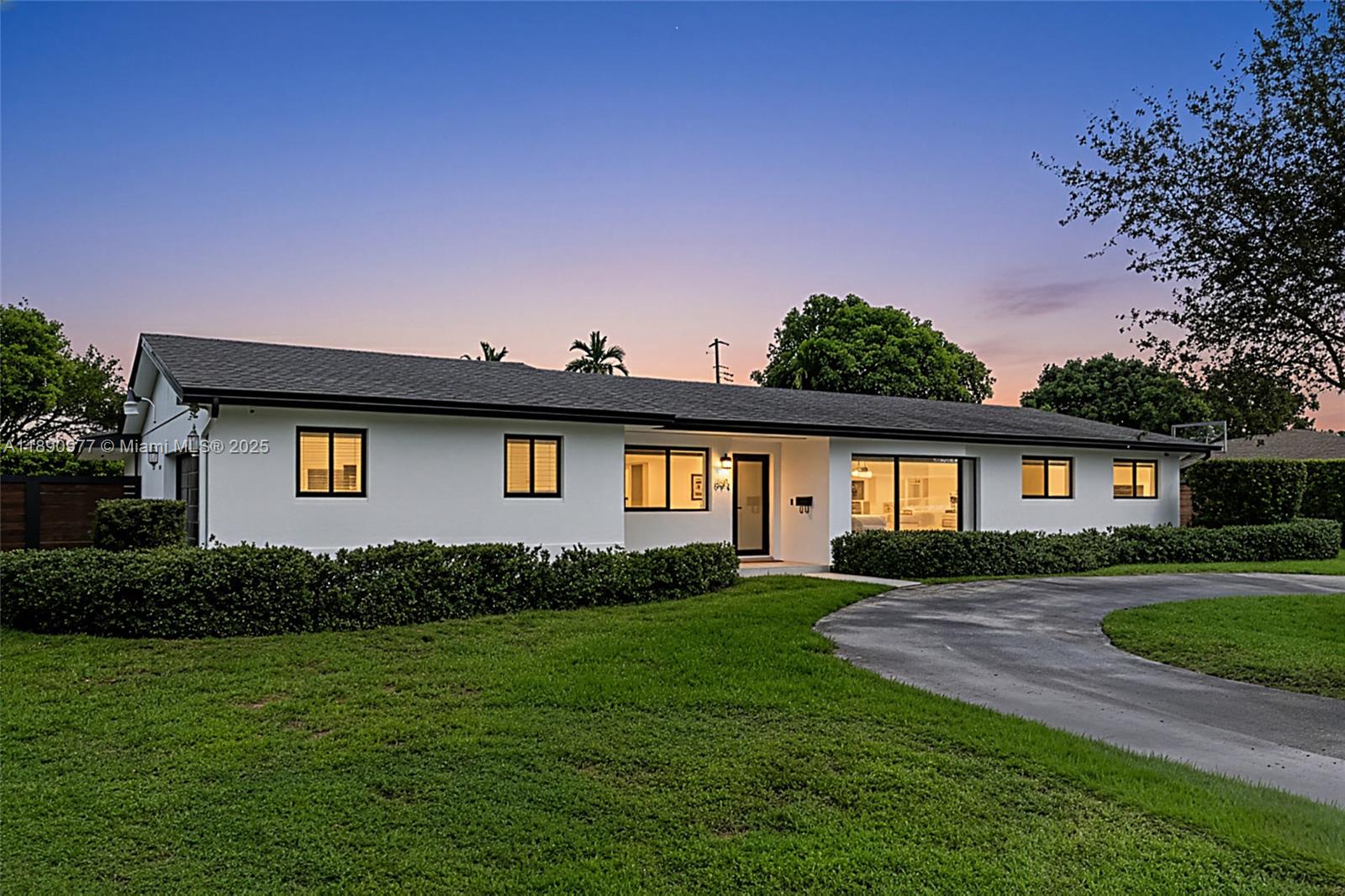 KENDALL POINT - Residential