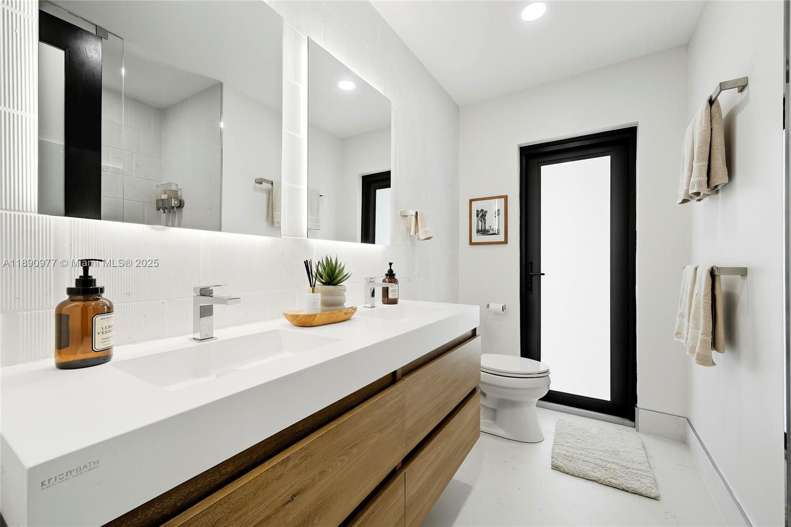 KENDALL POINT - Residential