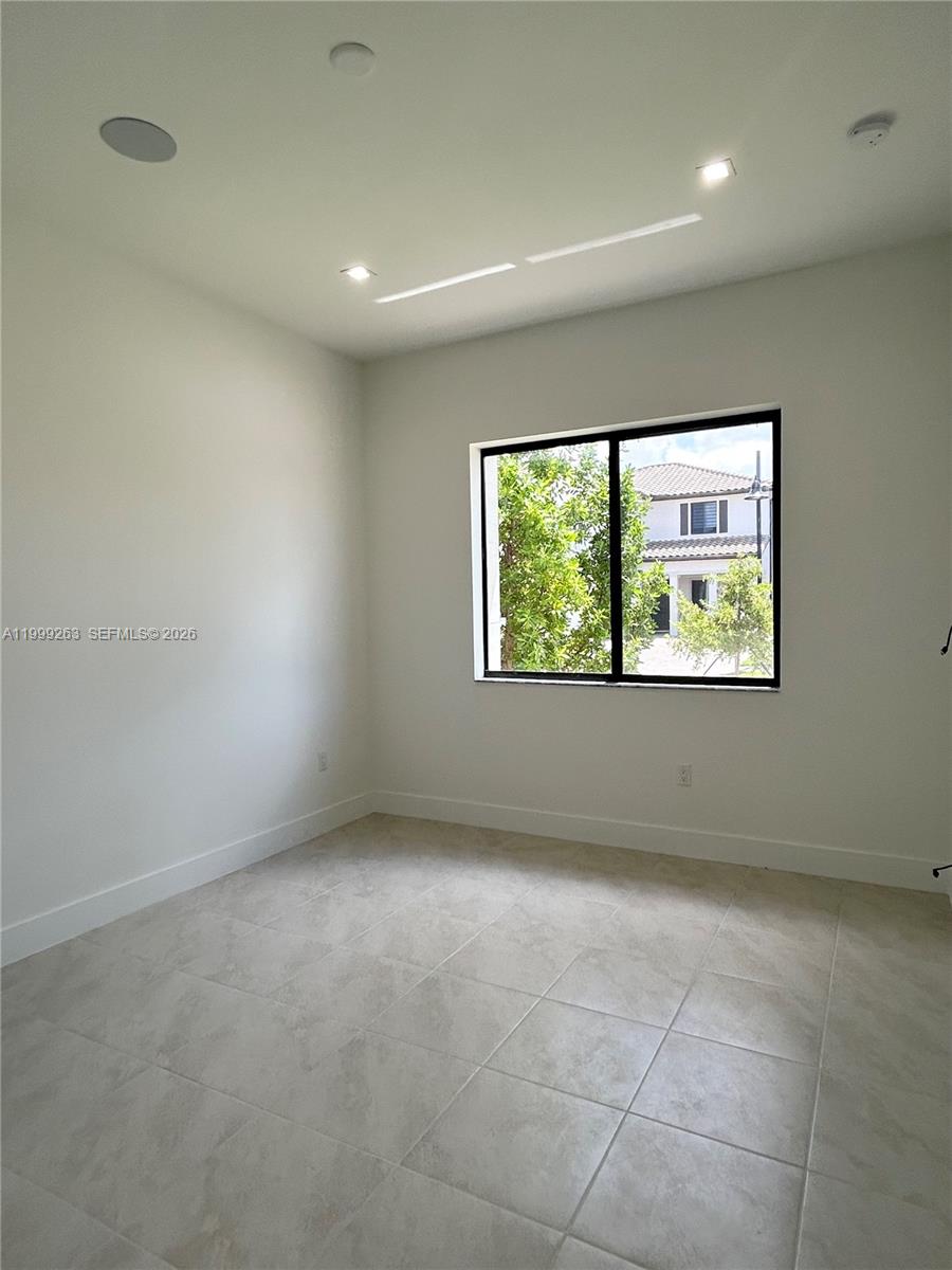 CANARIAS EAST - Residential