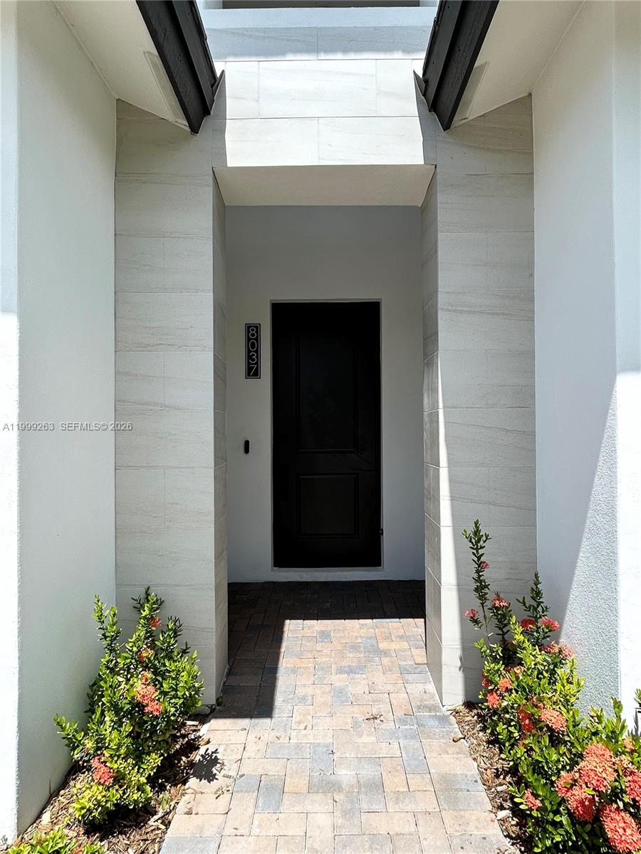 CANARIAS EAST - Residential