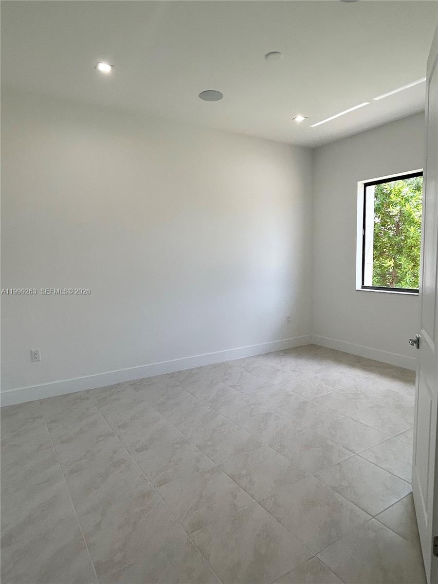 CANARIAS EAST - Residential