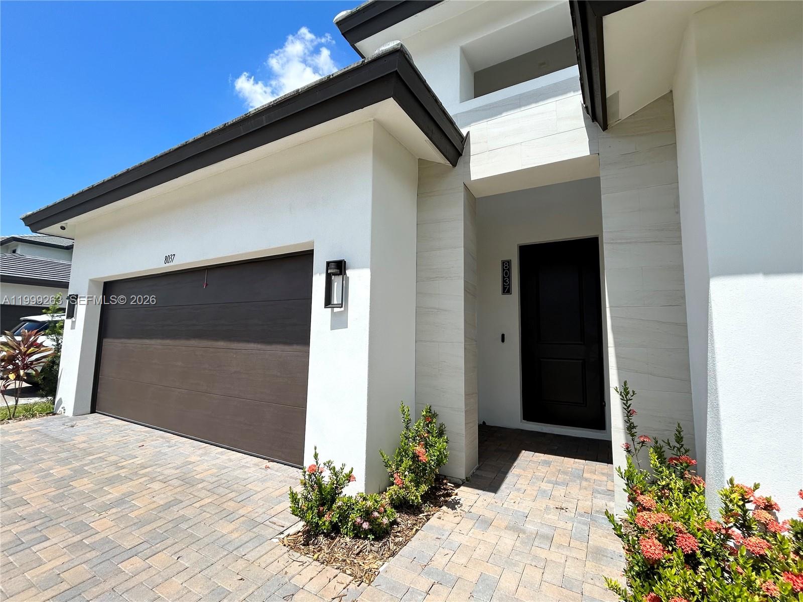 CANARIAS EAST - Residential