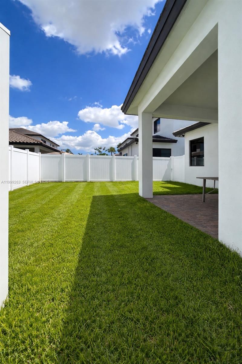 CANARIAS EAST - Residential