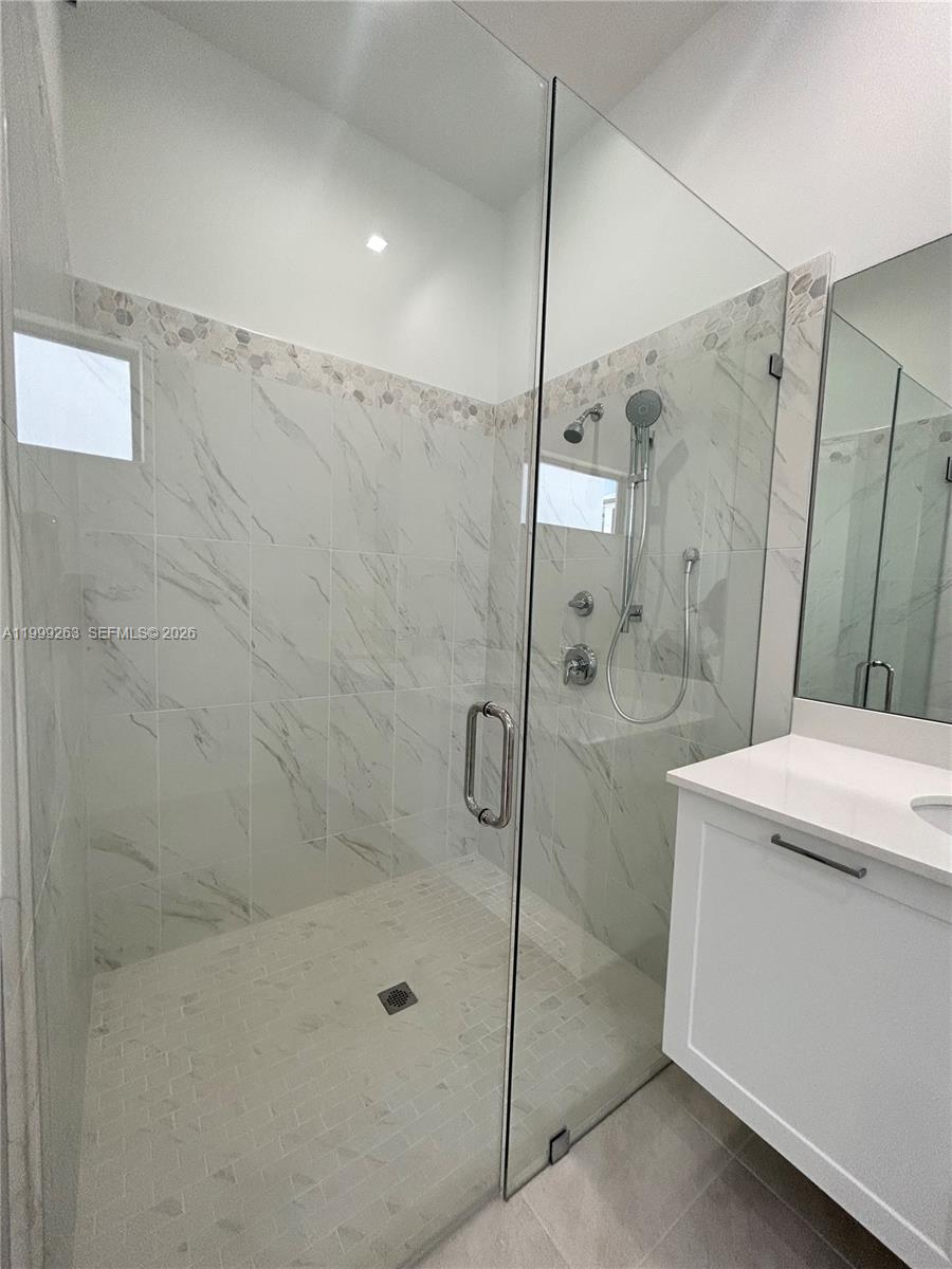 CANARIAS EAST - Residential