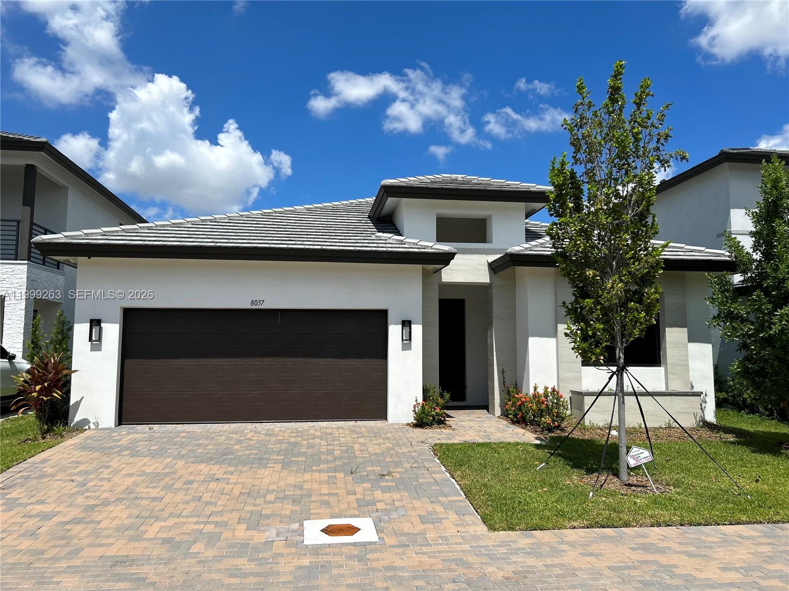 CANARIAS EAST - Residential