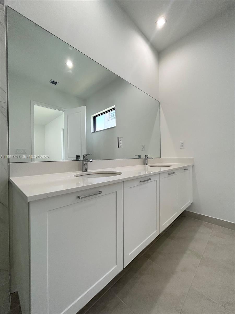 CANARIAS EAST - Residential