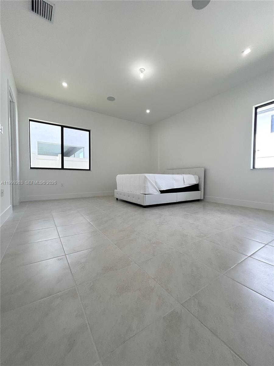 CANARIAS EAST - Residential