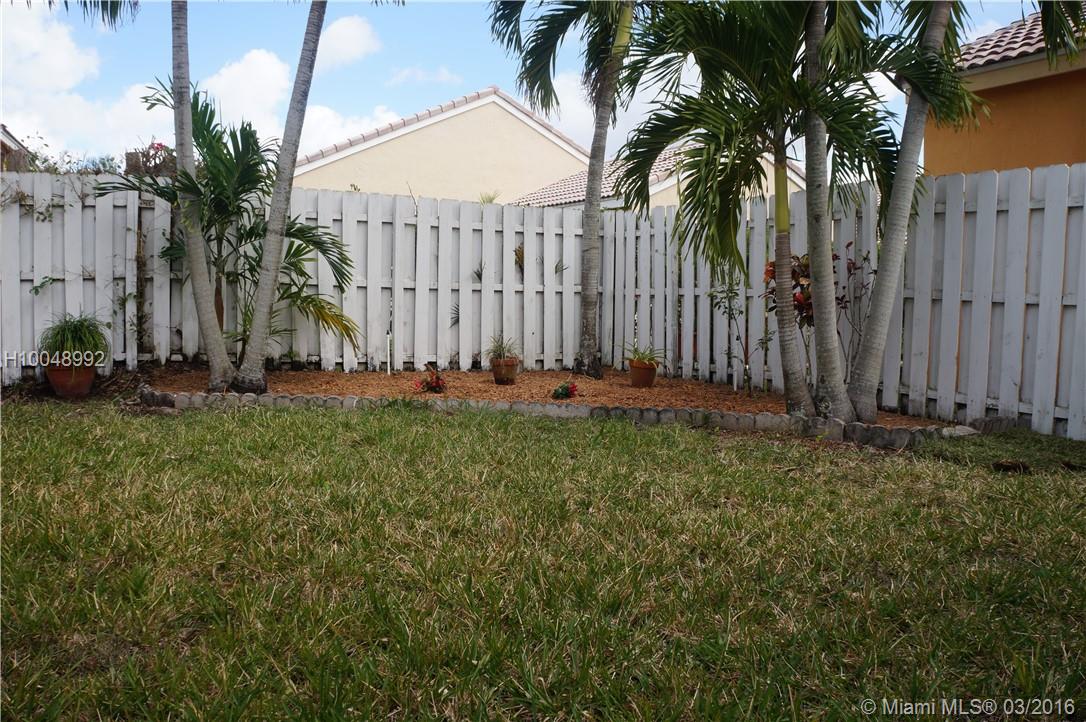 SAVANNAH FALLS - Residential