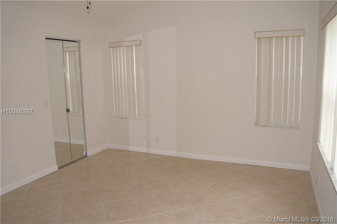 SAVANNAH FALLS - Residential