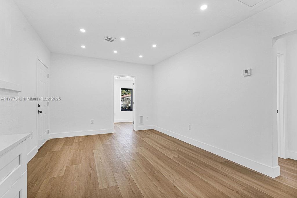 WEST END PARK AMD PL - Residential Income