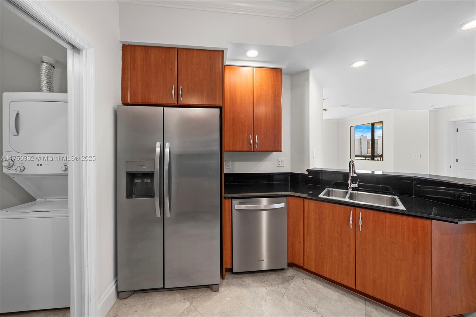 ONE CITY PLAZA CONDO - Residential Lease