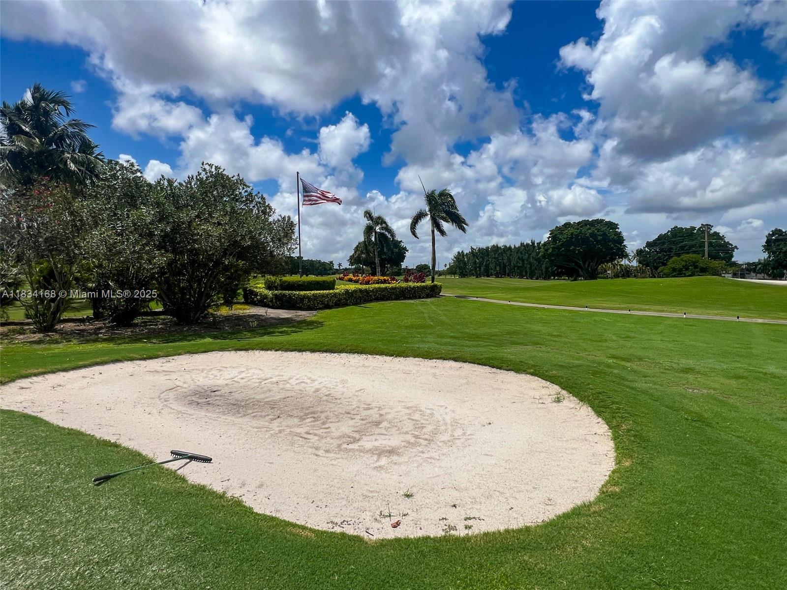 HOLLYBROOK GOLF AND - Residential