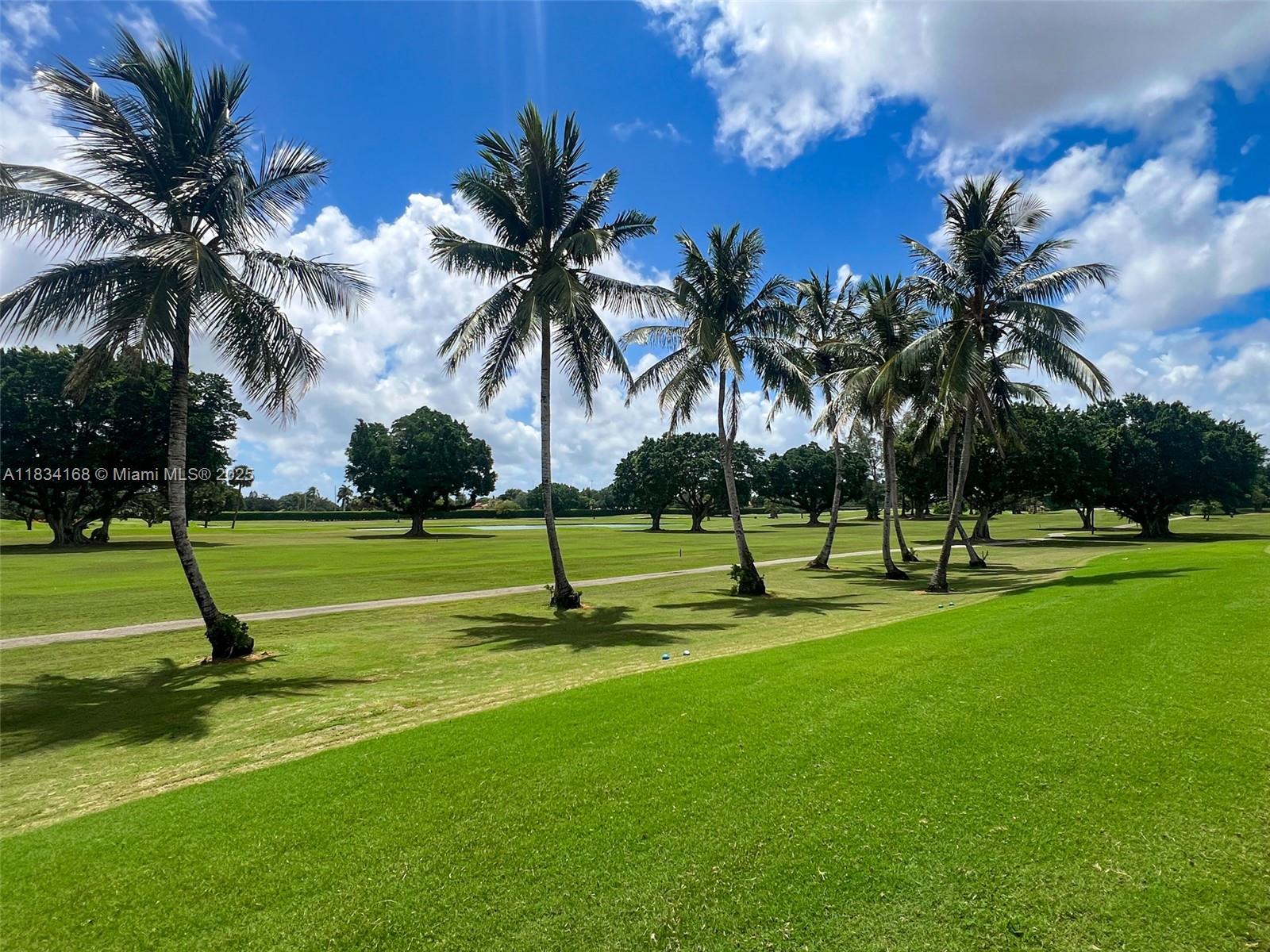 HOLLYBROOK GOLF AND - Residential