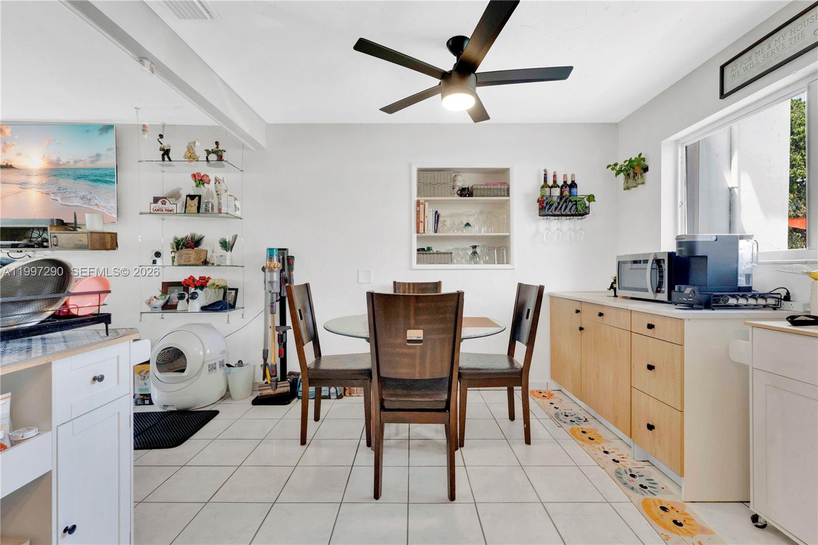 BREEZY HEIGHTS 1ST ADDN - Residential