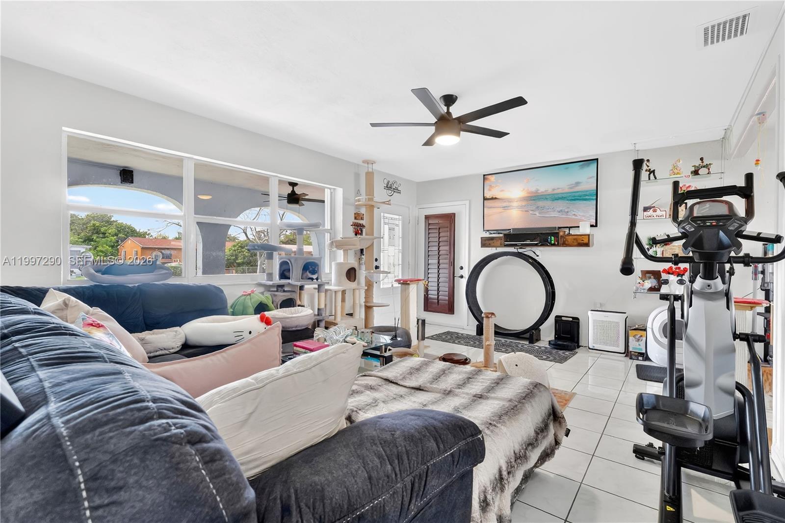 BREEZY HEIGHTS 1ST ADDN - Residential