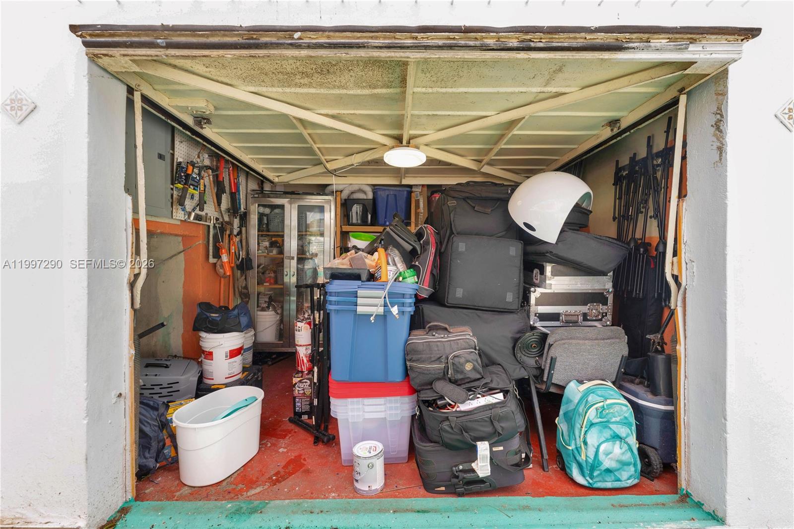 BREEZY HEIGHTS 1ST ADDN - Residential