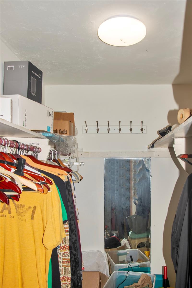 BREEZY HEIGHTS 1ST ADDN - Residential