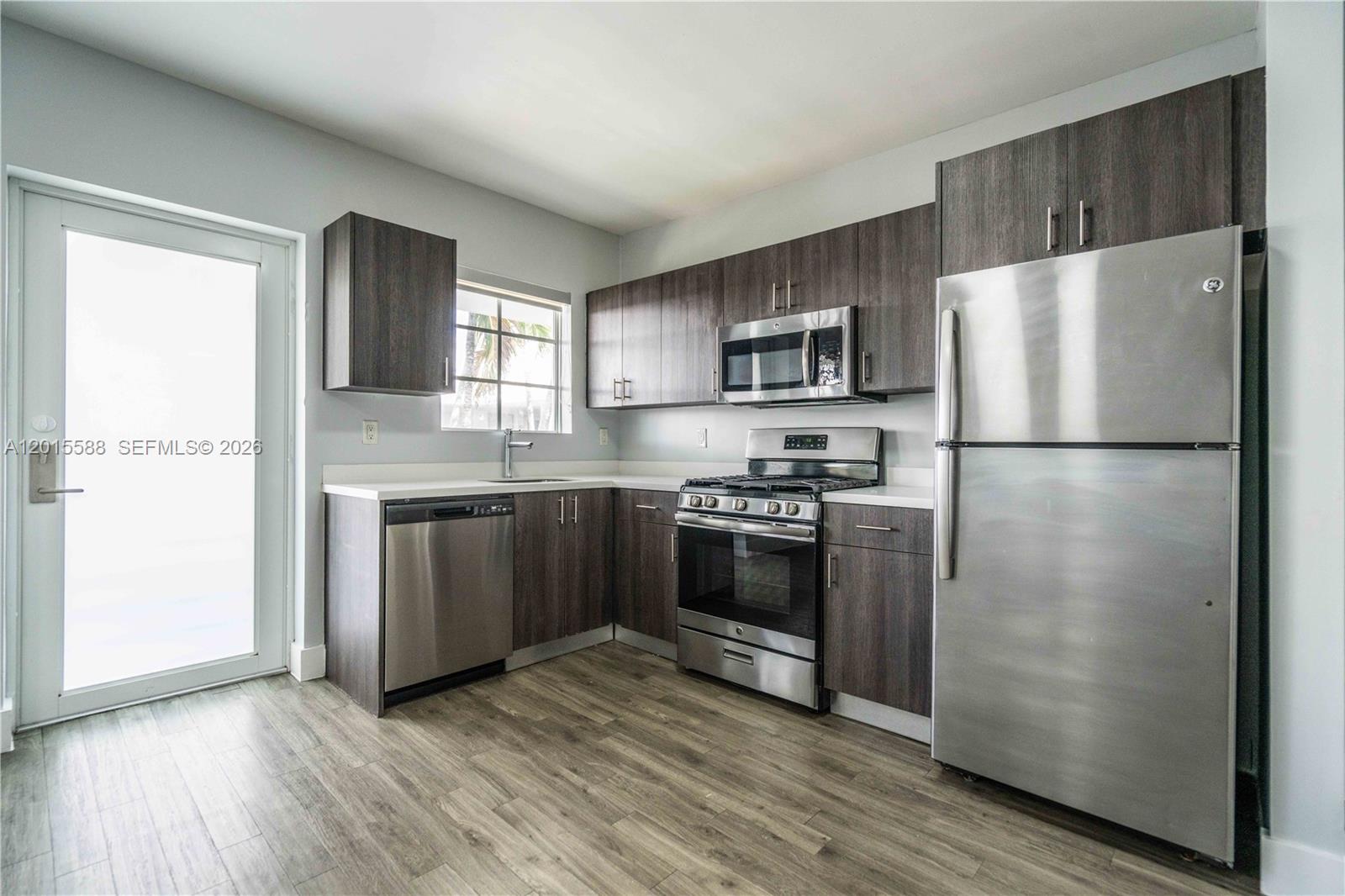 BEACH BAY SUB - Residential Lease