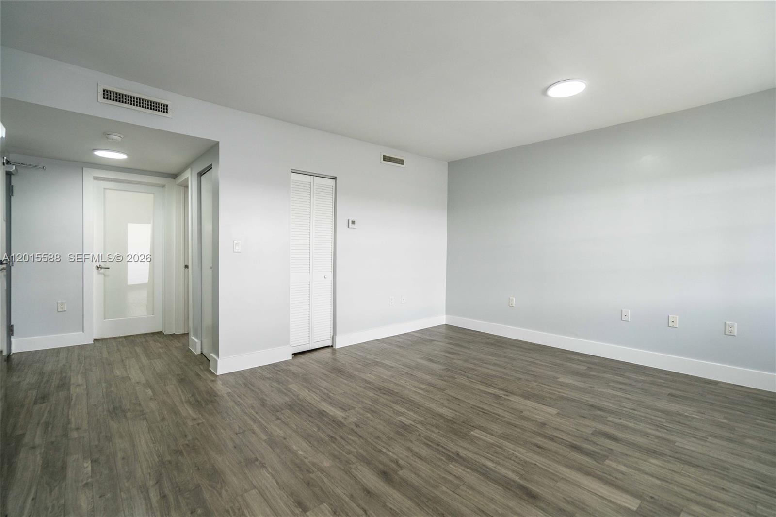 BEACH BAY SUB - Residential Lease
