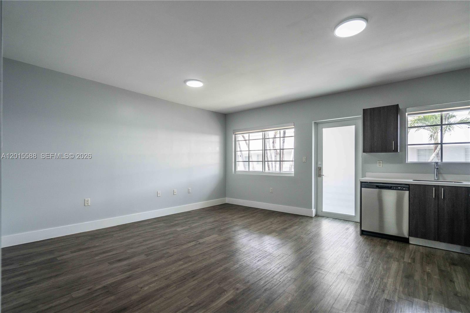 BEACH BAY SUB - Residential Lease