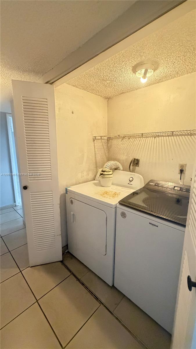 THE BEACH CLUB FONTAINEBL - Residential Lease