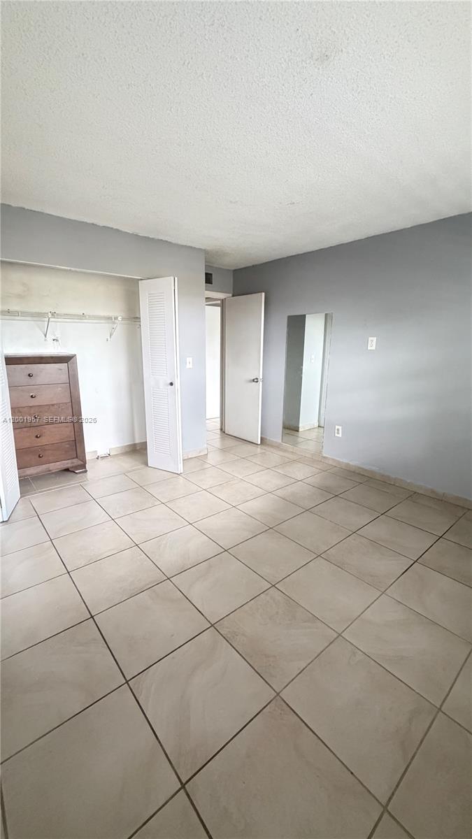 THE BEACH CLUB FONTAINEBL - Residential Lease