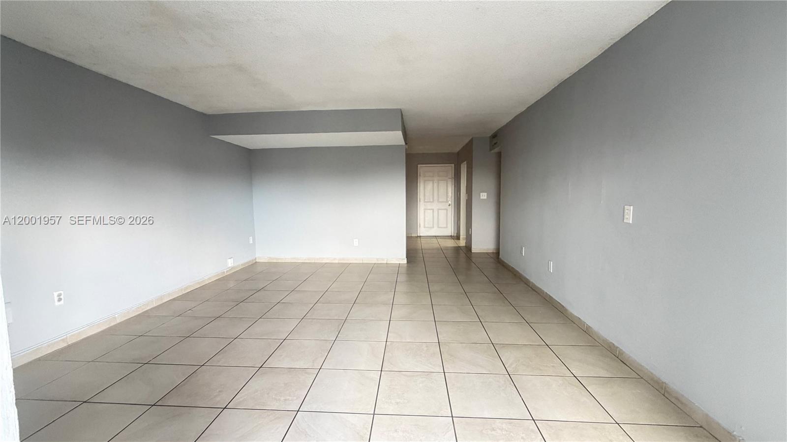 THE BEACH CLUB FONTAINEBL - Residential Lease