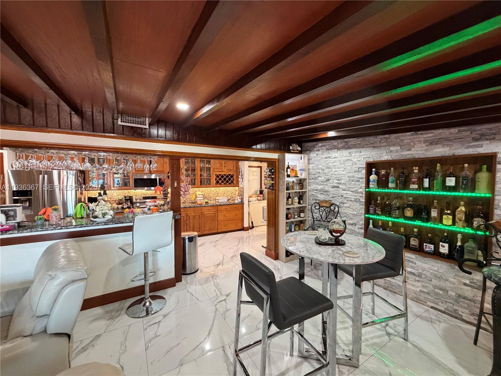 LAKE MARKS AT WESTWIND - Residential