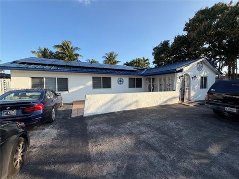 15022 SW 67th Ln Miami FL 33193