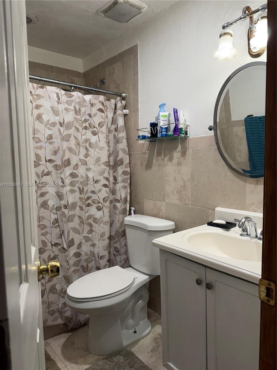 LAKE MARKS AT WESTWIND - Residential