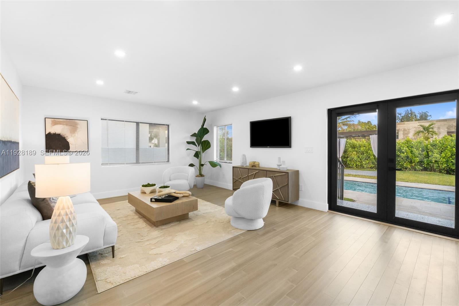 CORAL VILLA REV - Residential