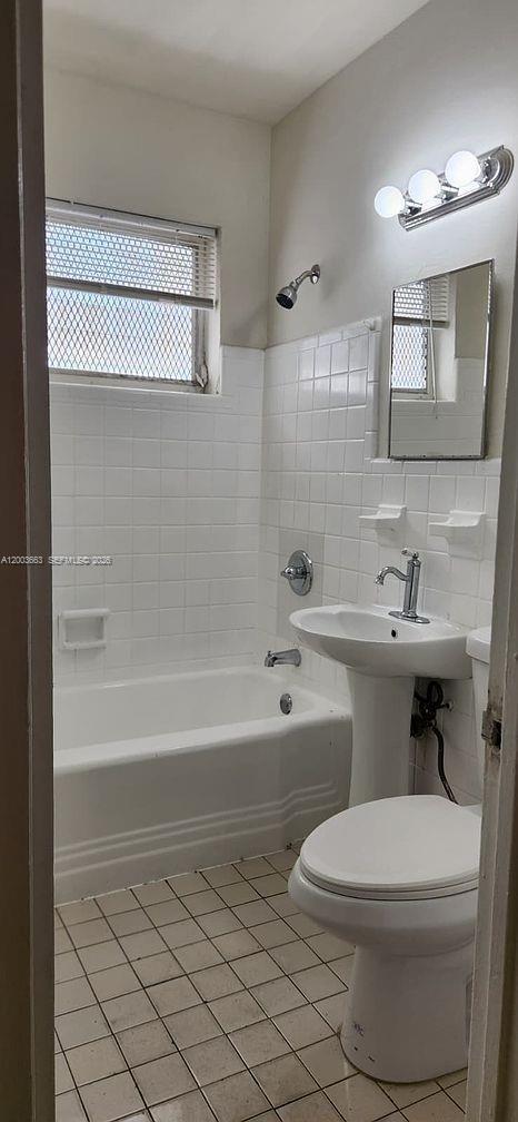 TUTTLES SUB - Residential Lease