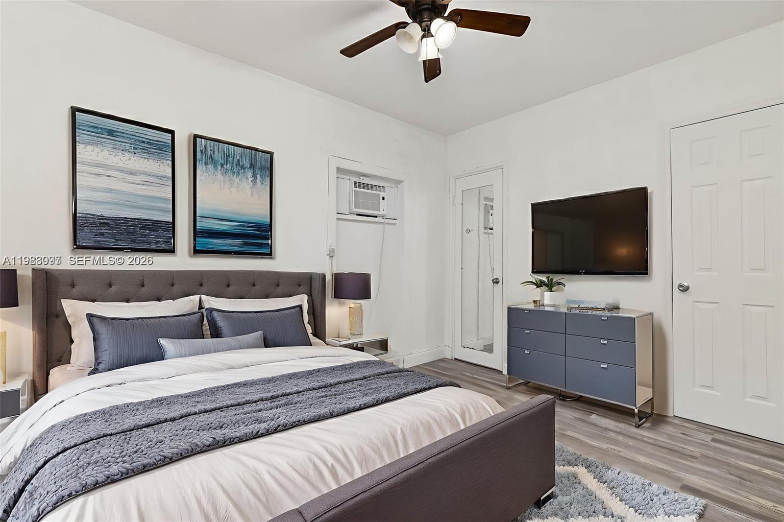 DIXIE HIGHWAY TRACK - Residential Lease