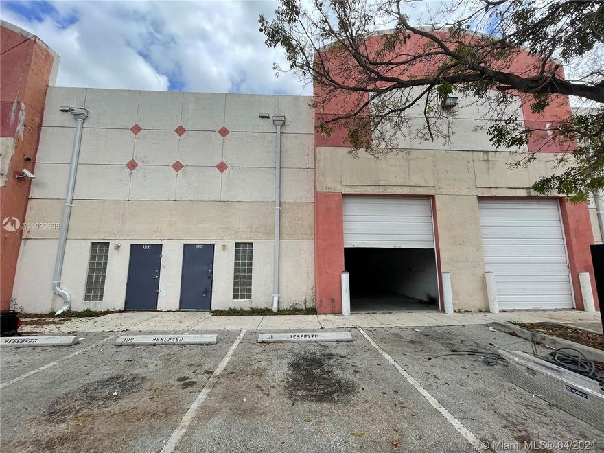 Rent an Industrial Warehouse in a Prime location that includes an office, AC, bathroom, storage closet. Motorized 10X12 overhead door, front and back door. 20' clear height interiors. 3 parking spaces and guest parking. Warehouse is situated on the very busy NW 2 Ave and right between I-95,
Palmetto Expressway and the Florida Turnpike. . Business types need to be clean, no automotive of any type.
Tenant is responsible for all utilities, pay Sales Tax and must apply to the Association for Approval. Make sure to
check that your business will be allowed in the warehouse. 1st Month + 2 Security Deposits to commence the
lease.
