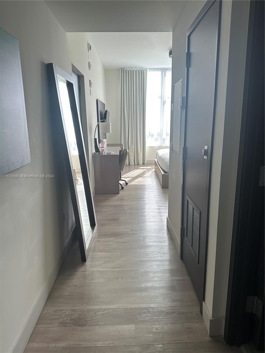 Address Not Disclosed, Hollywood, Broward County, Florida - 1 Bedrooms  
1 Bathrooms - 