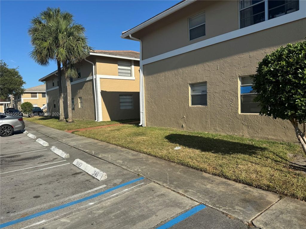 Photo of 10044 Twin Lakes Dr #37-E, Coral Springs, FL 33071 (MLS # A11593554)