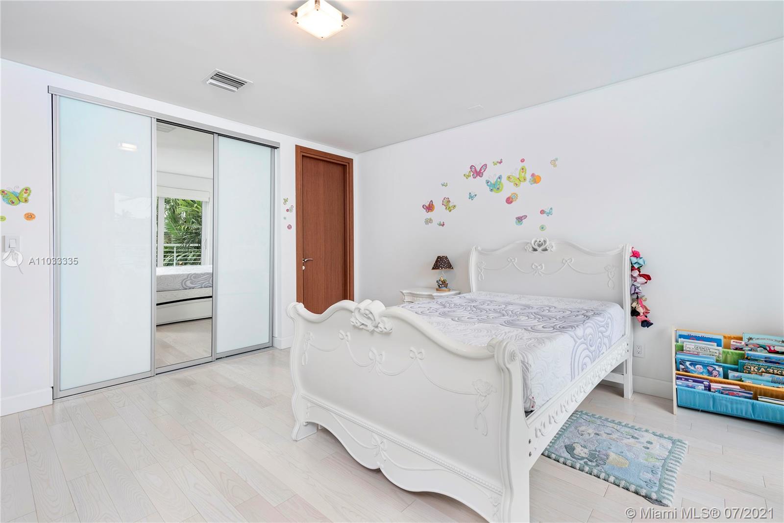 EASTERN SHORES 1ST ADDN - Residential