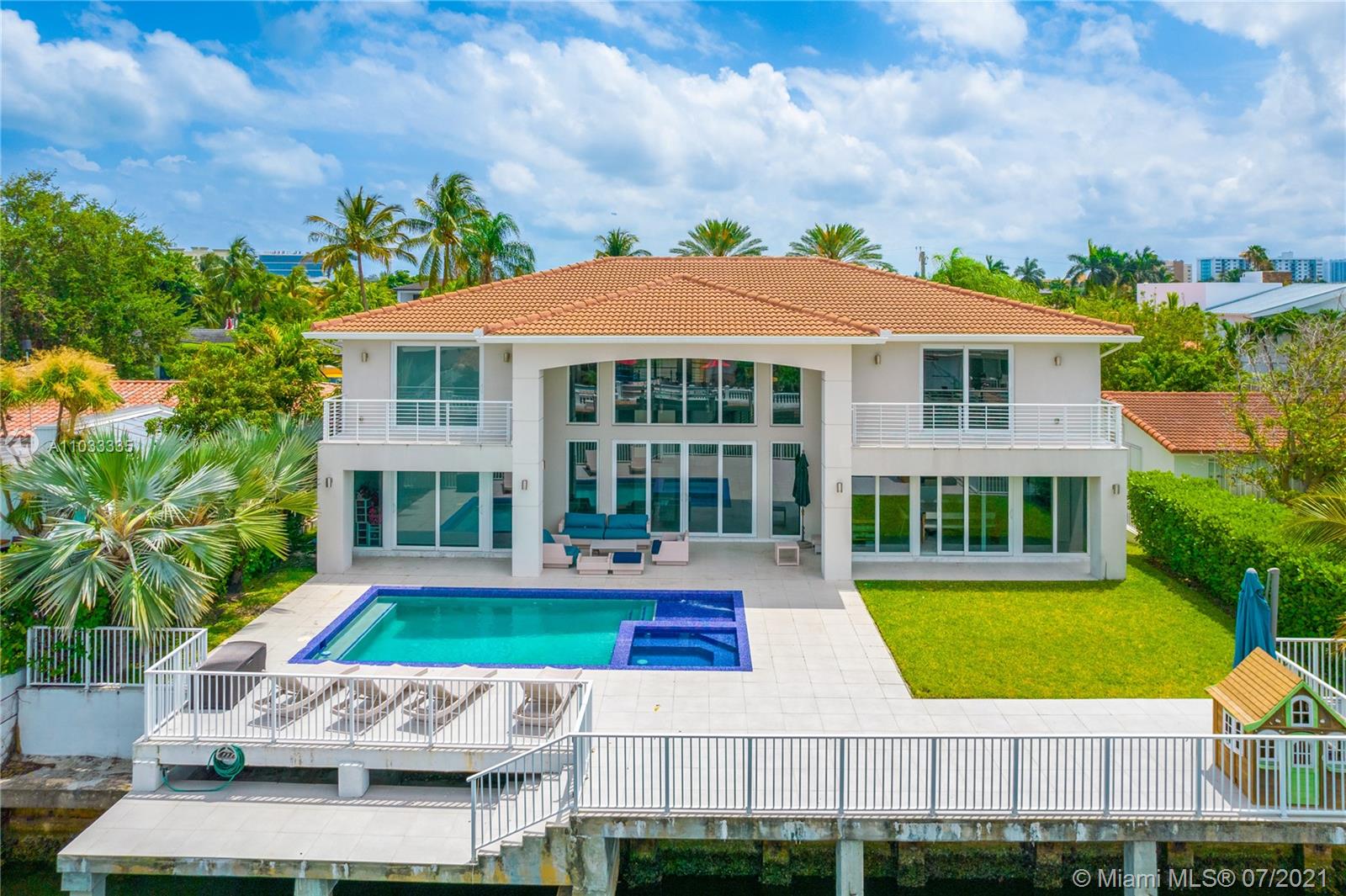 EASTERN SHORES 1ST ADDN - Residential