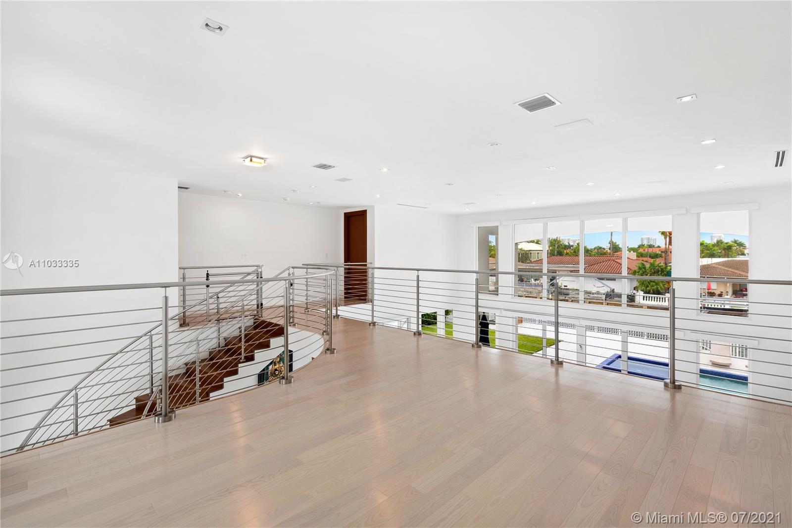 EASTERN SHORES 1ST ADDN - Residential